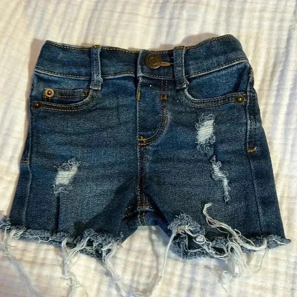 5 for 25$ 
Little company, relaxed, skinny denim shorts
